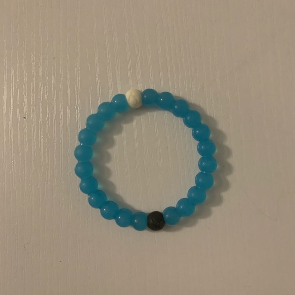 lokai bracelet set - Picture 5 of 5